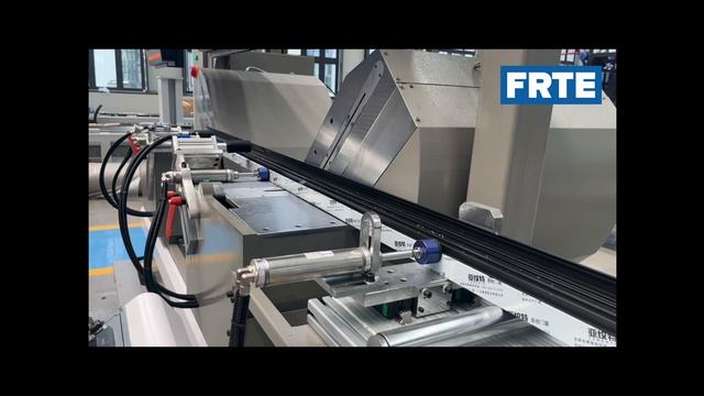 Двухголовочный станок для угловой резки алюминиевых профилей WRYJ5-CNC-600×4200