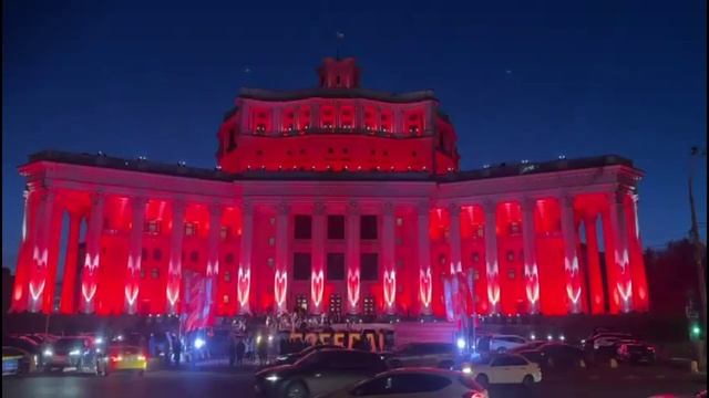 Тематическая подсветка Театра Советской Армии к 80-летию Победы в Великой Отечественной войне