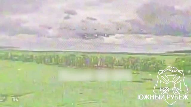 👍Кадры уничтожения укрытия ВСУ операторами дронов 68 ОРБ в районе населенного пункта Новооленовка