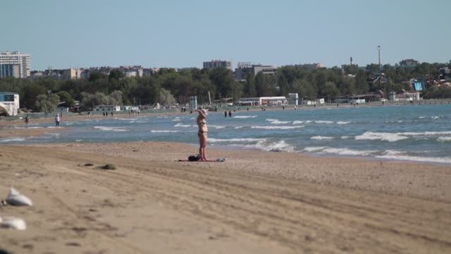 Обстановка на пляже SunParco в Анапе 22 мая 2025 года