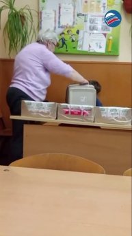 Мусорное ведро стало причиной увольнения учителя саратовского лицея