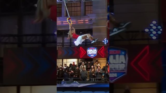 @NinjaWarrior with style💃🏽💪🏻👀 #girlpower #nbc #shorts #youtubeshorts #ninjawarrior