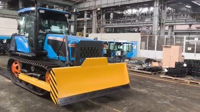 Гусеничный трактор бульдозер АГРОМАШ 90ТГ (ДТ-75) на резиноармированных гусеницах (РАГ)