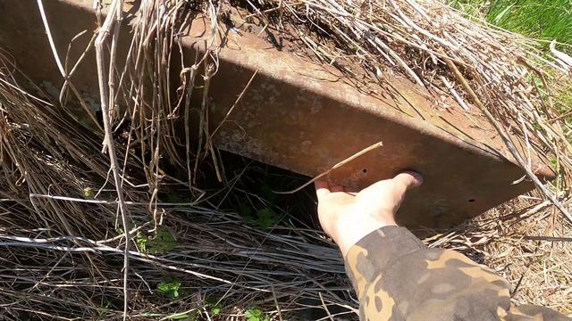ЖЕСТЬ! Металокоп в заброшенном поселке. Ещё один УСЖД.