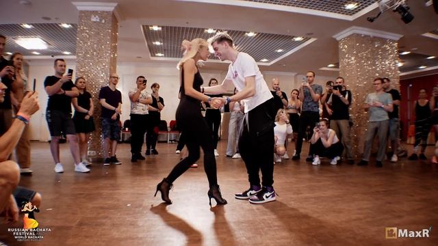 Bachata: Михаил Андрианов и Кэти Скарлет, Москва. Видеосъе