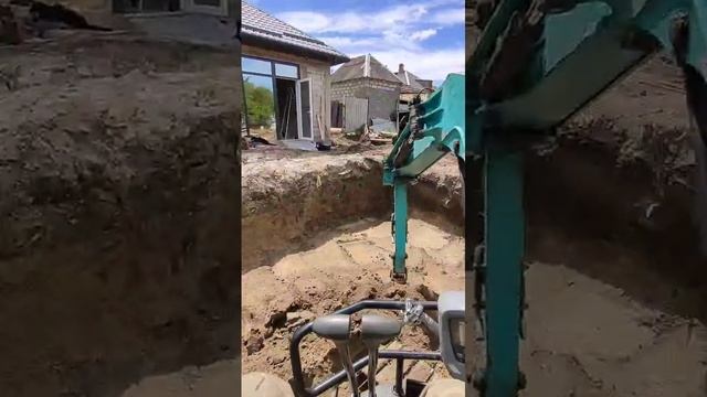 Работа на мини экскаваторе