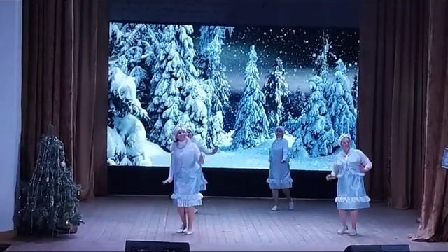 танец Новогодние игрушки