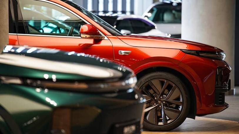 Продажи китайских премиум-авто в РФ упали на 39%