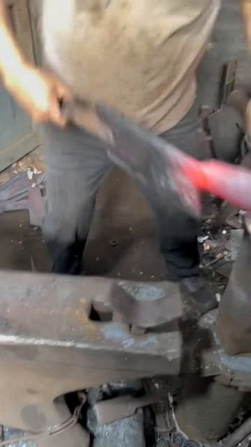 Red-Hot Steel Forging： Shaping Hot Steel into Handles ASMR - So Satisfying!