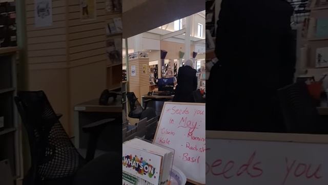 Филлип Киркоров в библиотеке Торнхилла, Онтарио.