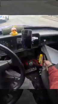 Решил исполнить перед Гаишниками