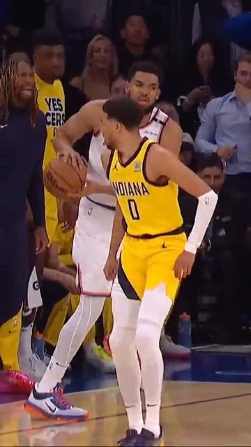 KAT with a TOUGH 3 to cap off a 13-1 run!