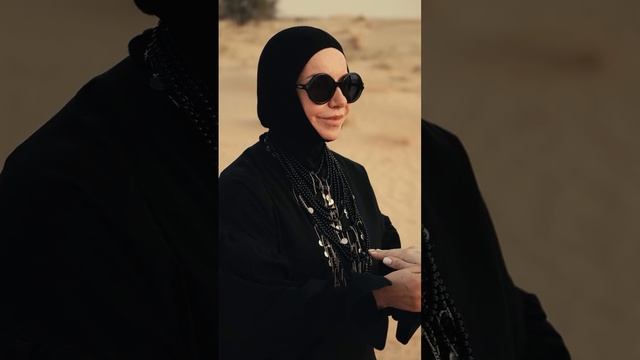 В Кении получают стабильный доход, создавая уникальные браслеты в проекте Holiverse.