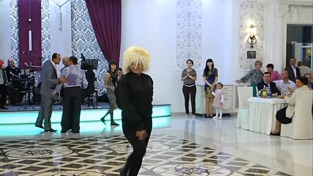 Крымскотатарская свадьба. Лезгинка