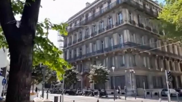 Марсель 19.04.2021 Rue Saint-Ferréol История "Марсельезы".  Улица и квартал Кур Жюльен