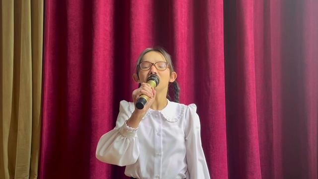 "Аист на крыше" песня