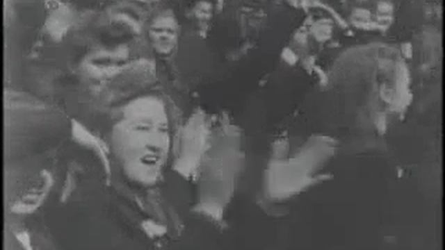1 мая 1950 года. Парад в честь 33-й годовщины Октябрьской Революции.