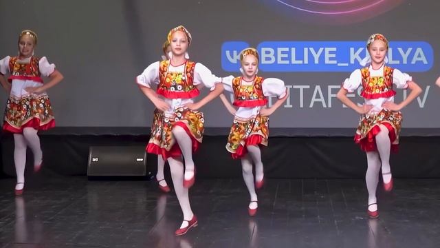 Khoroshka Dance Ensemble/Ансамбль танца Хорошки