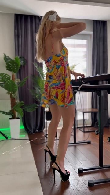 Have fun my Friends 💃🏼🔊🎶 #melodictechno #dj #techno #progressivehouse #electronicmusic #music