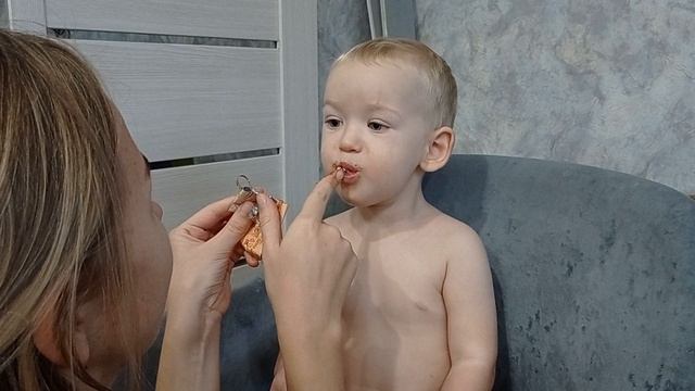 Сынок, кушай сырок
