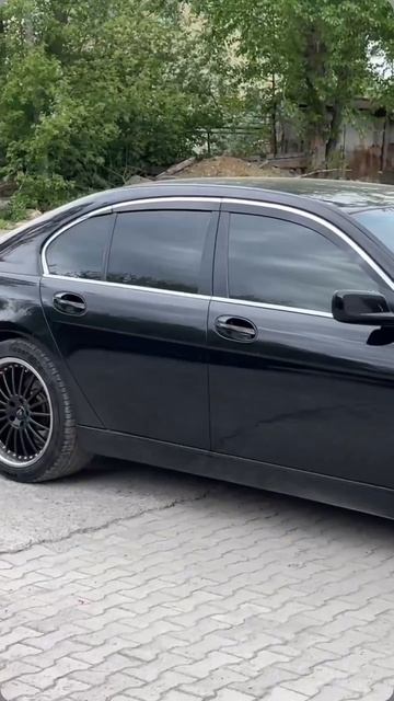 Плоские тюнинг дефлекторы для BMW 7 E65-66 / 2Д ветровики на БМВ 7 Е65-66