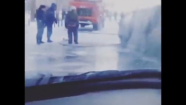 Сгорел автомобиль на проспекте Строителей 2