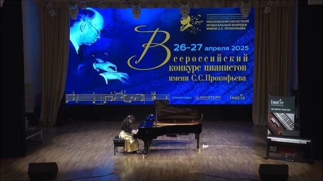 Калёнова Ангелина 13 лет
Рахманинов Этюд-картина №6  ор 33  Метель