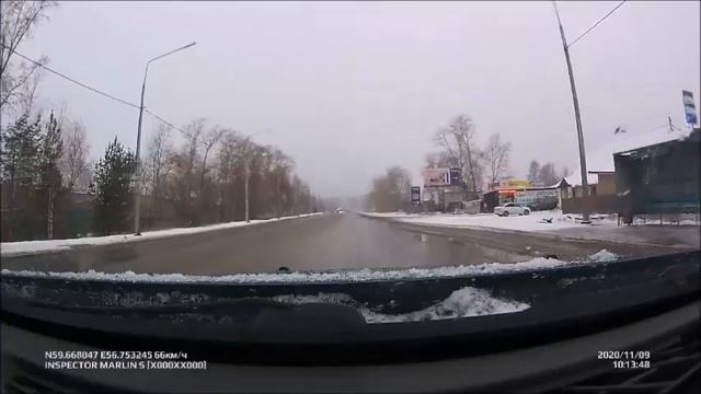 Водитель чудом ушел от столкновения