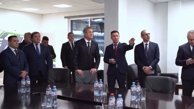 Делегация во главе президента Р.Б Радия Хаиброва посетила предприятие ИНМАШ