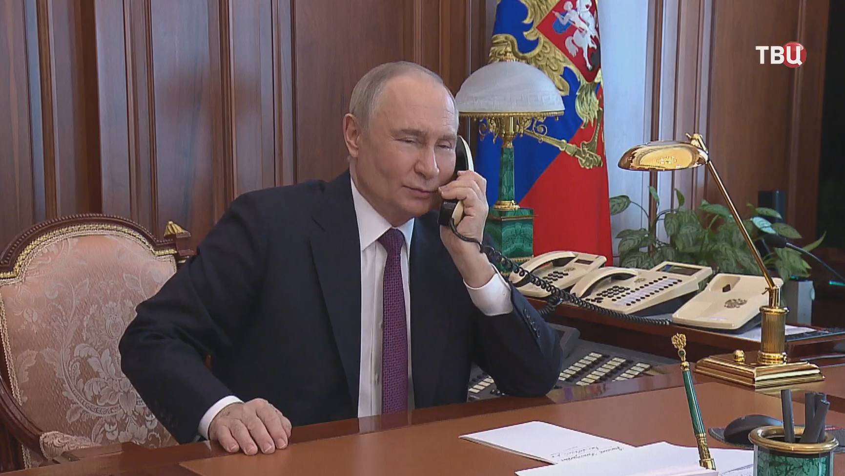 Путин позвонил главе Беловского района, пострадавшему при атаке ВСУ / События на ТВЦ