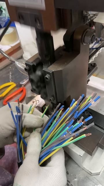 Terminal Crimping – So Satisfying!