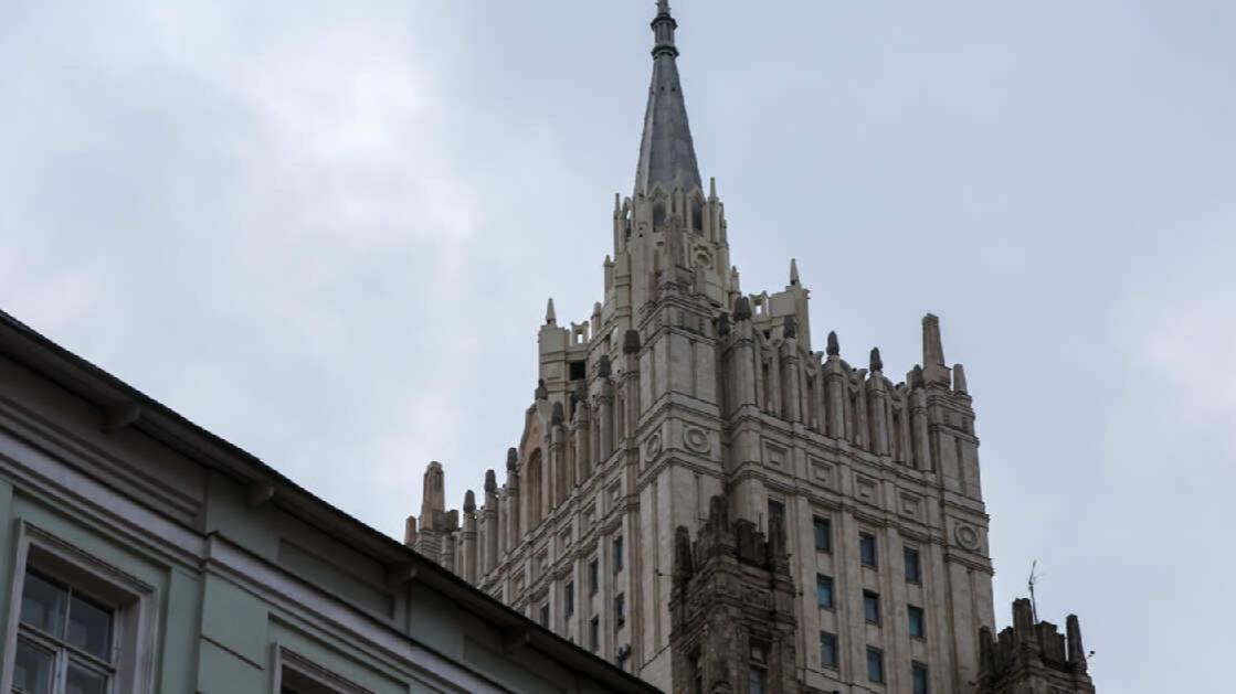 Мирошник: Киев пытается "угодить разным господам", продолжая атаки на Россию