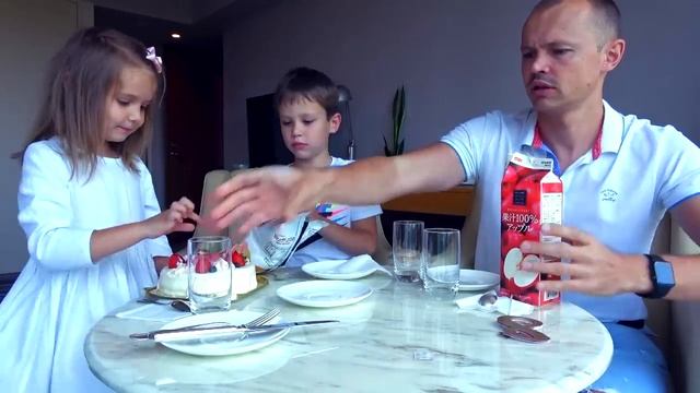 MISTER MAX | МИСТЕР МАКС - 8 000 000 млн подписчиков Мистер Макс