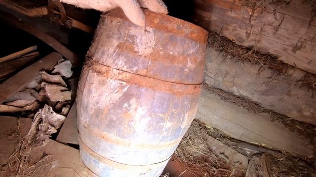 ОГРОМНЫЕ ПОКИНУТЫЕ ДОМА. ЧТО СЛУЧИЛОСЬ с ними в заброшенной деревне.  Покинутый мир Вятки.