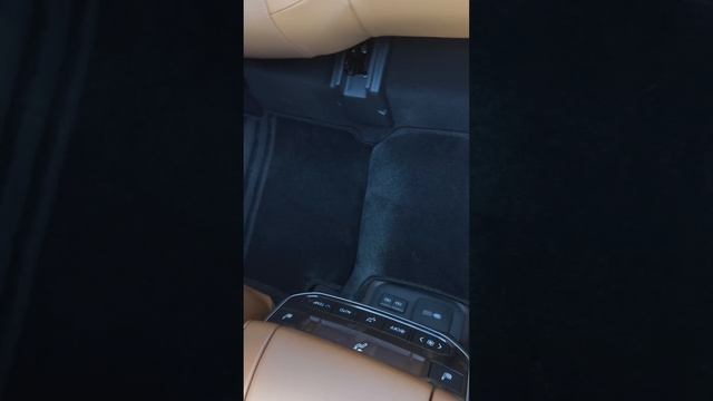 Toyota Highlander 2025.mp4