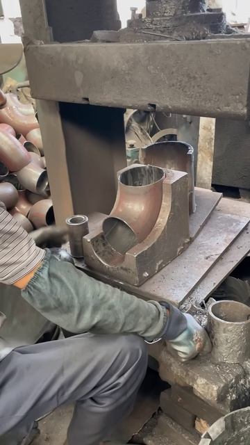 Satisfying Iron Pipe Bending with Giant Steel Balls： Perfect Pipe Joints!