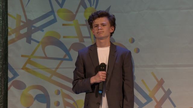 Валерий Оганесян "Супергерой"