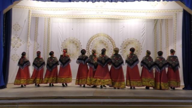 Танцевальный коллектив "Сардана" - "Танец с платочками"