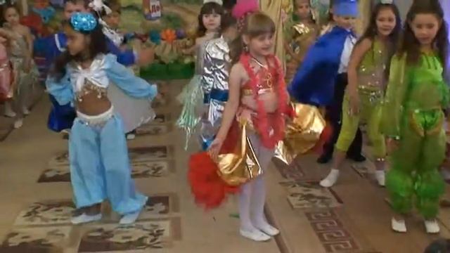 Общий танец 2. Выпускной утренник.