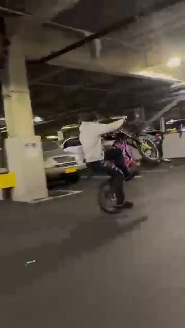 #surron #wheelie #bikelife #talaria #ebike #stunt #moto #motorcycle #dirtbike