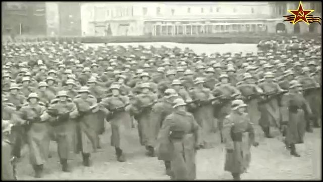 7 ноября 1936 года. Военный парад в честь годовщины Октябрьской Социалистической Революции.