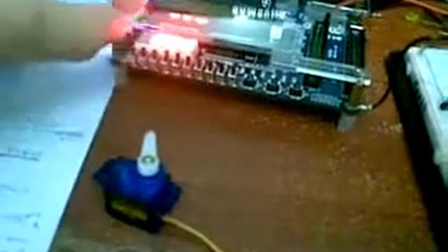 TowerPro SG90 9G мини серво с принадлежностями
