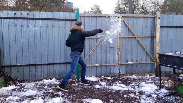 Боевой танец. Женщинам посвящается. С праздником доро?