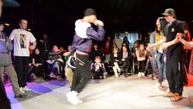 DubStep 1/2 Final (Плотный - Артур - Леха)