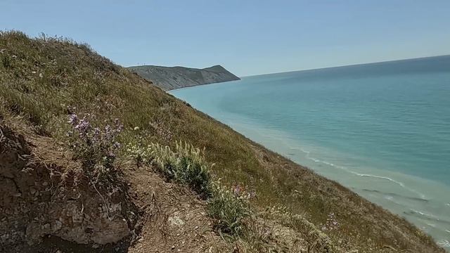 22.05.Цветы, море, 330 ступеней. Анапа.