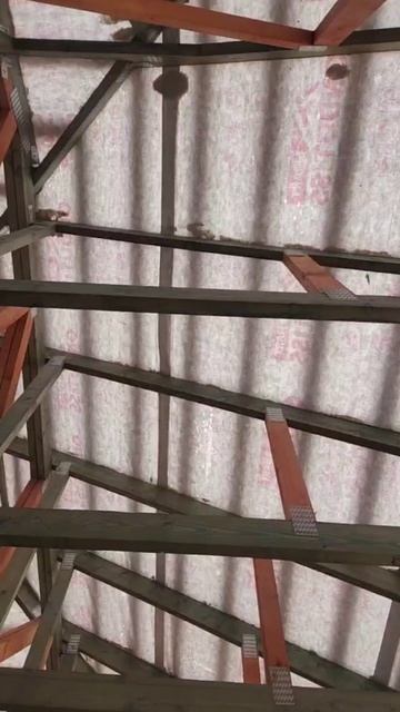Приступили к обустройству кровли🏠