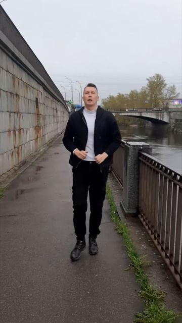 Ты просто пока в этой жизни встречала не тех людей. Они все тебя обижали и делали только больней.