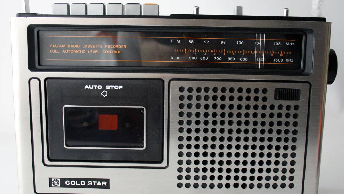 Винтажный кассетный магнитофон 70-х годов Gold Star Tcr-380 Radio Am/Fm