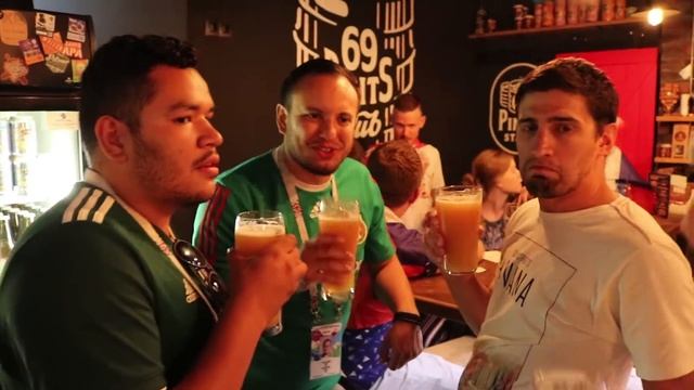 Празднование победы в 69  Pints. Матч  Россия-Египет
