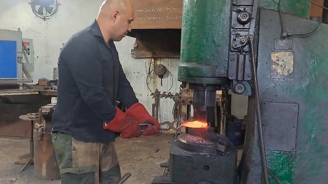 Фрагмент ковки мокуме для наших ножей